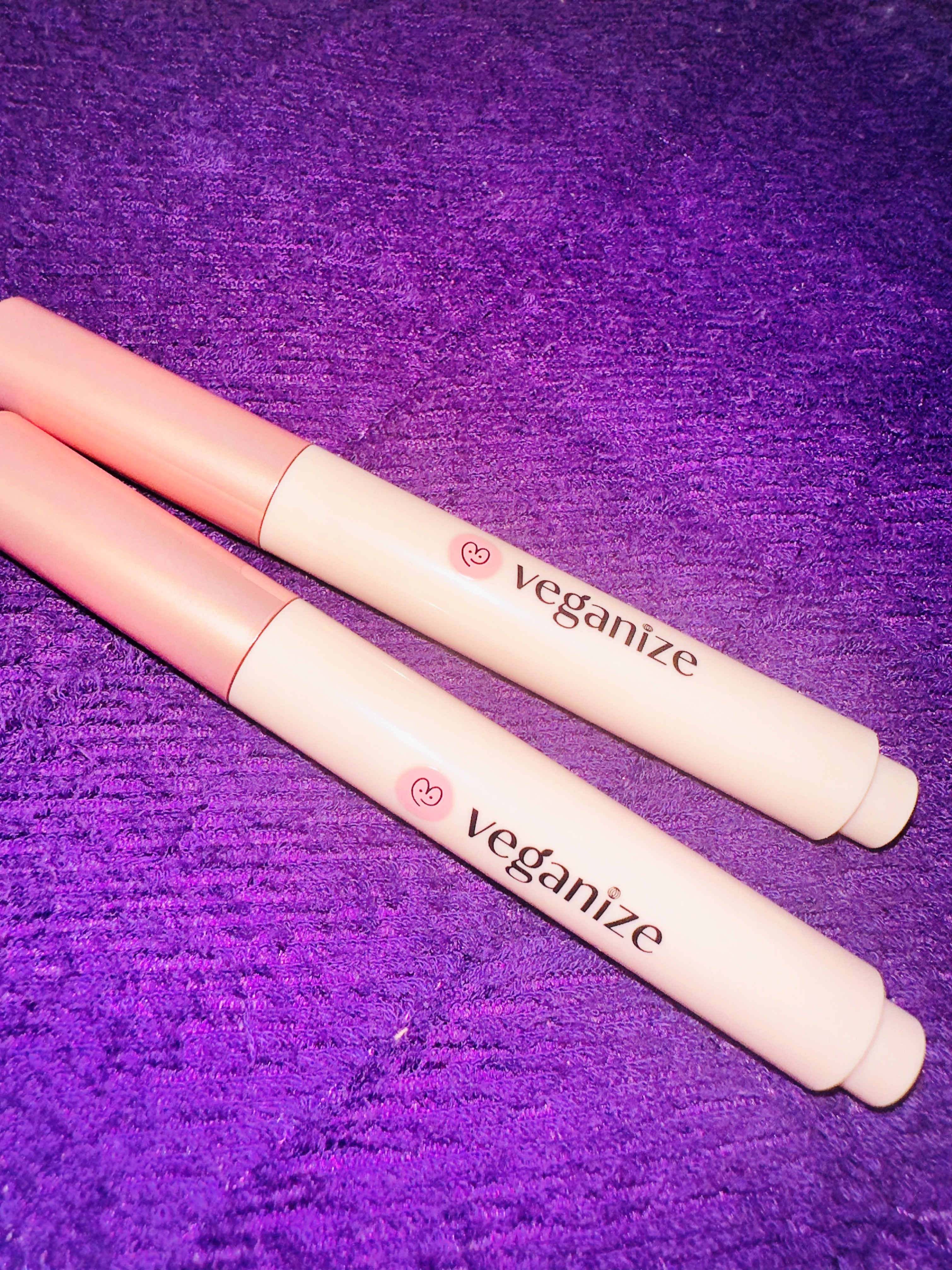 ヴィーガナイズコラーゲンリップガラスバーム/Veganize/リップグロスを使ったクチコミ（3枚目）