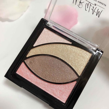 UR GLAM VELVET EYE COLOR PALETTE/U R GLAM/アイシャドウパレットを使ったクチコミ(2枚目)