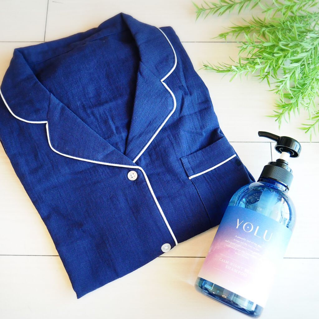 カームナイトリペアシャンプー／トリートメント/YOLU/市販シャンプーを使ったクチコミ（1枚目）