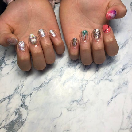 cst on LIPS 「キッズネイル💅今時女子小学生❤️❤️❤️可愛いーな❤️❤️❤️..」(7枚目)