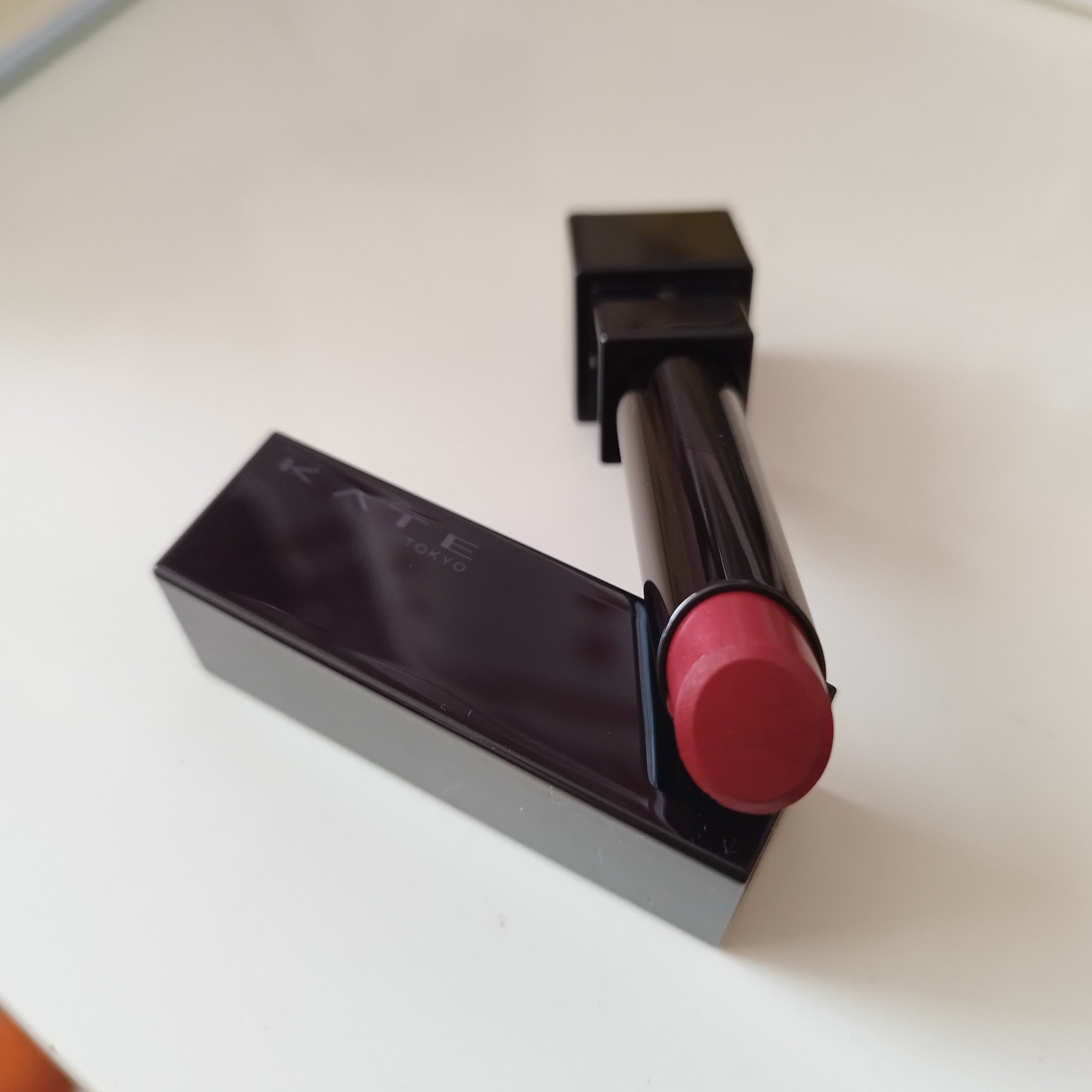 ケイト リップモンスター 06 2:00AM/KATE/口紅を使ったクチコミ（3枚目）