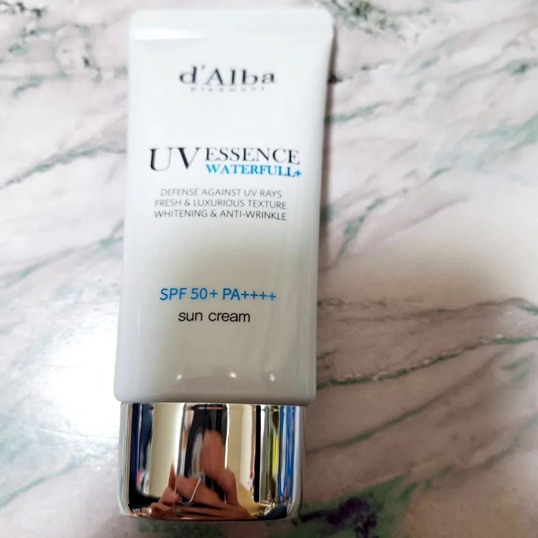 ダルバ ウォータフル エッセンス サンクリーム/ダルバ/日焼け止めクリームを使ったクチコミ（1枚目）