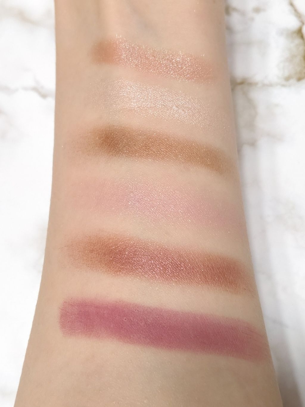 ピカシュウ アイ パレット‐サンダーショック/shu uemura/アイシャドウパレットを使ったクチコミ(4枚目)