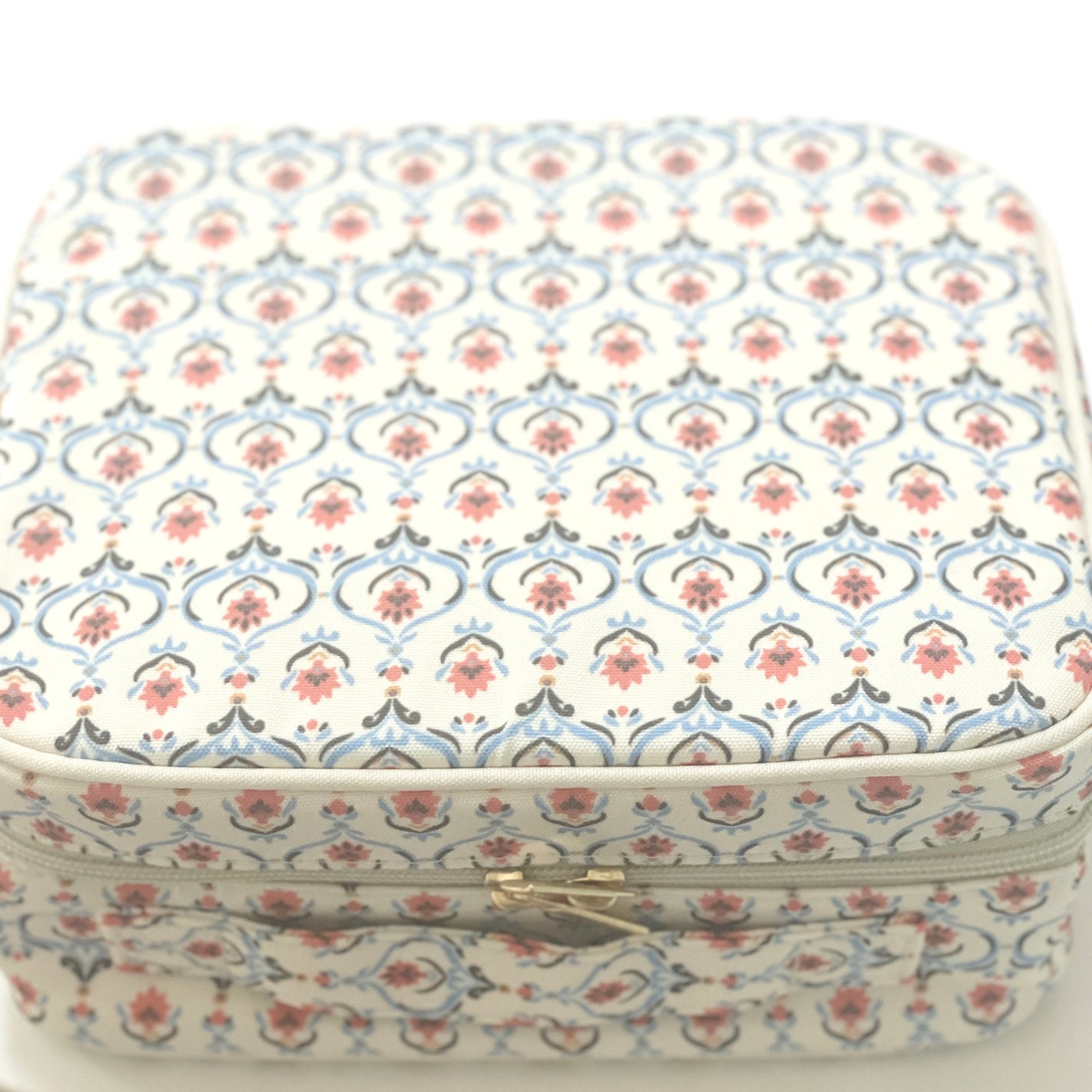 natsumi on LIPS 「MyLittleBox@my_little_box_japan..」(6枚目)