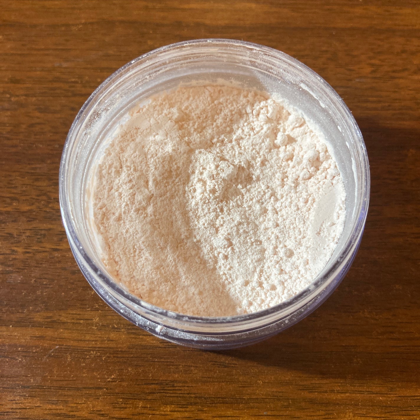 アメ on LIPS 「1ルーセントを買いました!!私的にツヤはハイライトの部分だけで..」(3枚目)