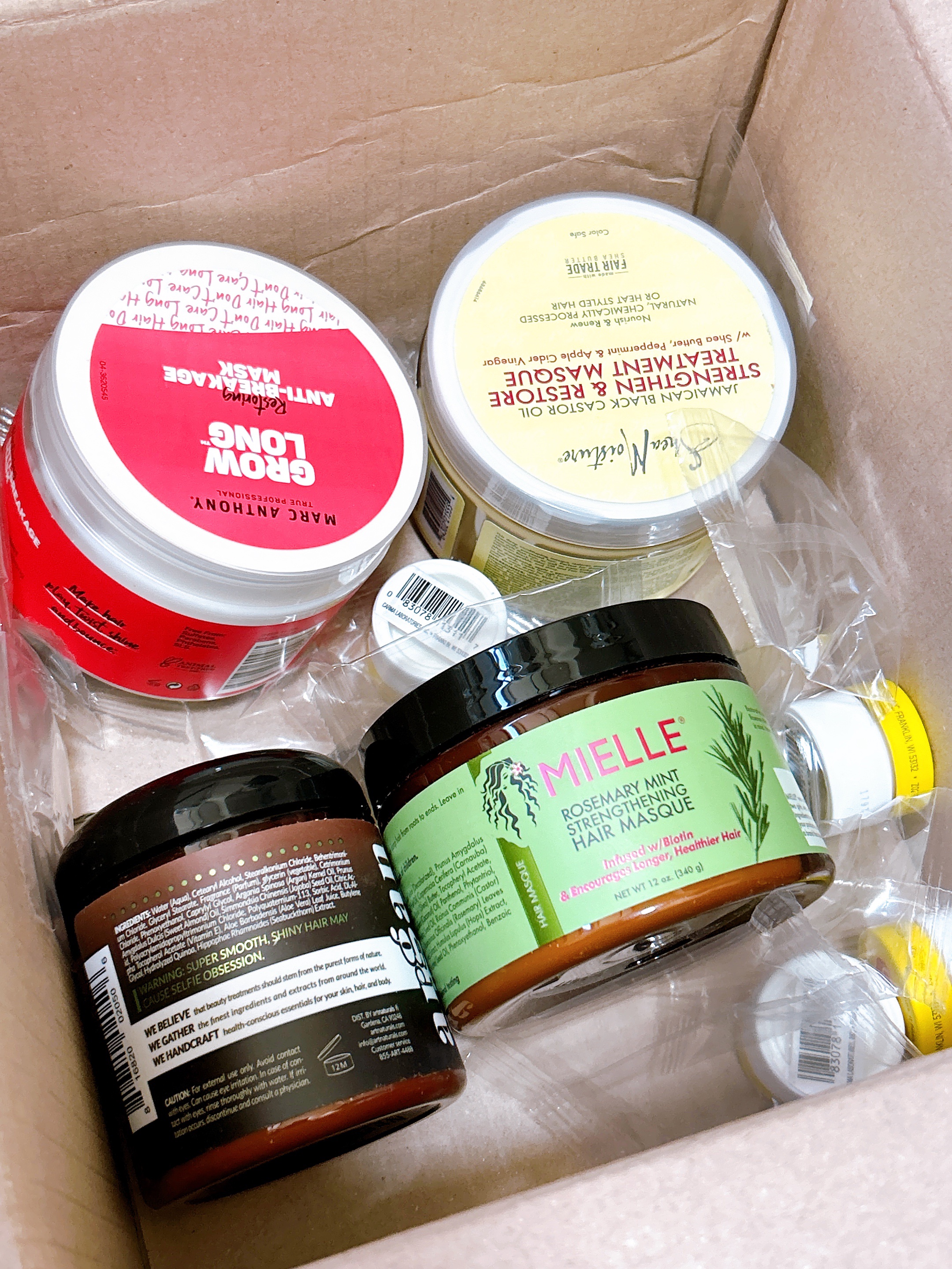 ジャマイカン ブラック キャスターオイル ストレングセン アンド リストア トリートメント マスク /SheaMoisture/洗い流すヘアトリートメントを使ったクチコミ（1枚目）