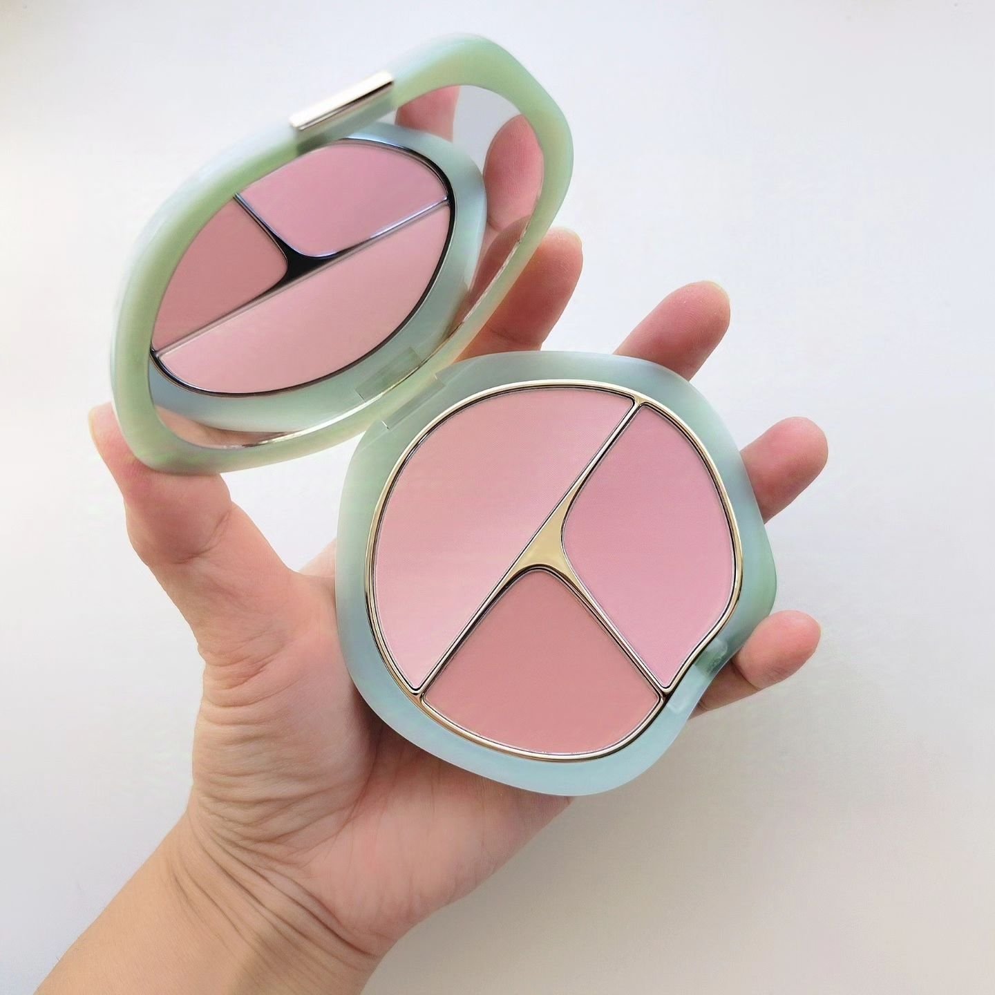 TIMAGE  3色チークパレット/TIMAGE/パウダーチークを使ったクチコミ（3枚目）