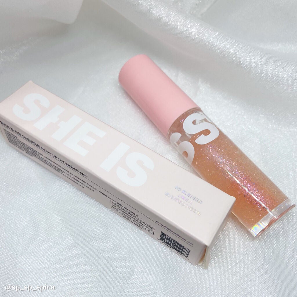 フラッフィリップティント/BLESSED MOON/リップティントを使ったクチコミ(3枚目)