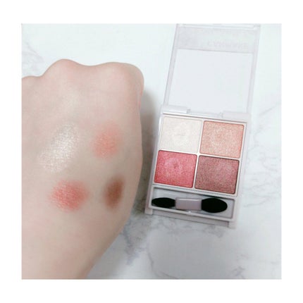 シルキースフレアイズ/キャンメイク/アイシャドウパレットを使ったクチコミ(2枚目)