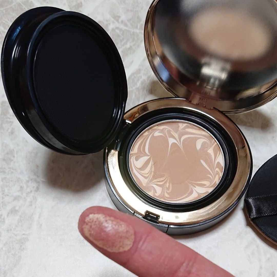 SIGNATURE ESSENCE COVER PACT /AGE20’s/クリーム・エマルジョンファンデーションを使ったクチコミ(4枚目)