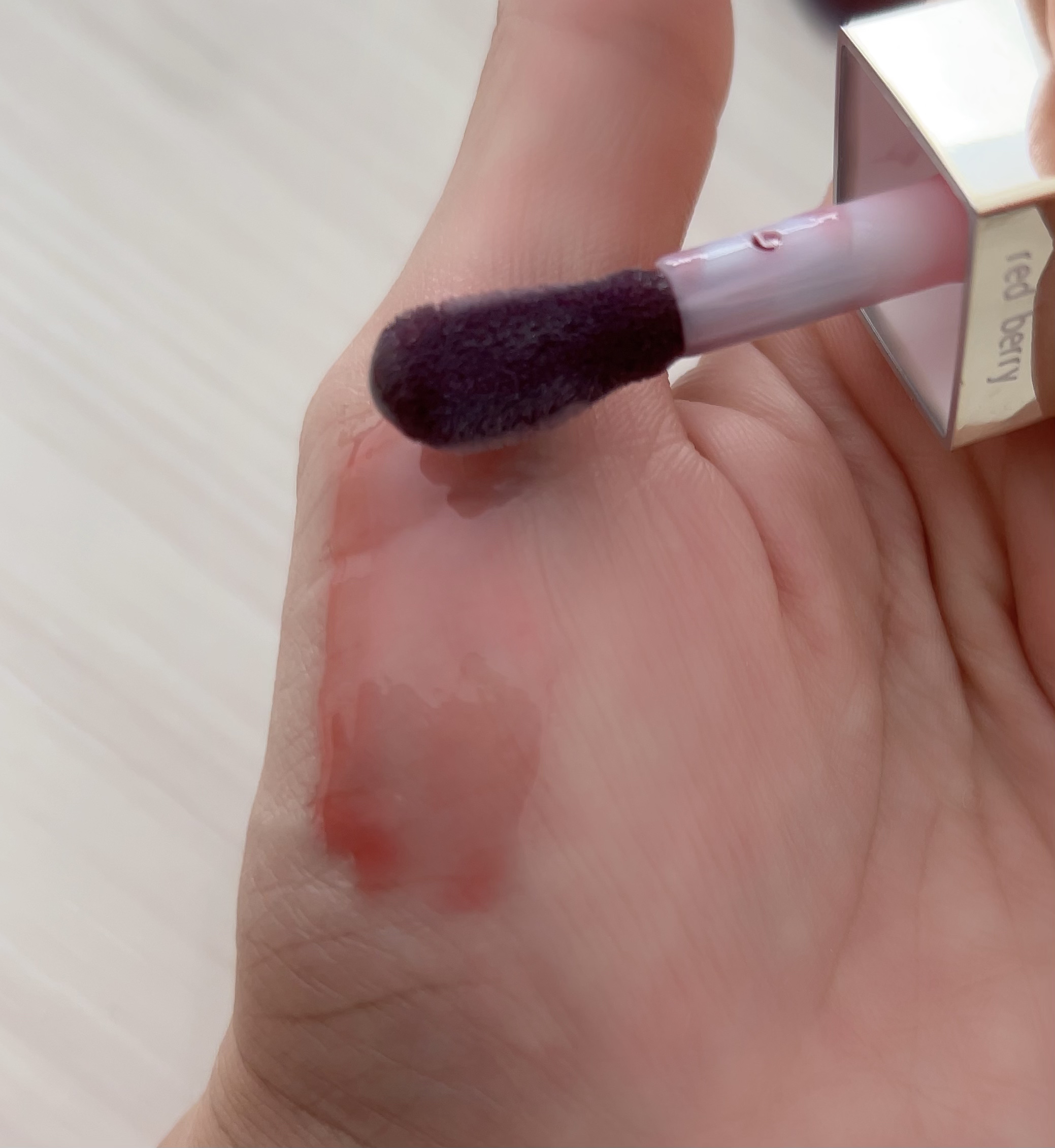 コンフォート リップオイル /CLARINS/リップグロスを使ったクチコミ（3枚目）