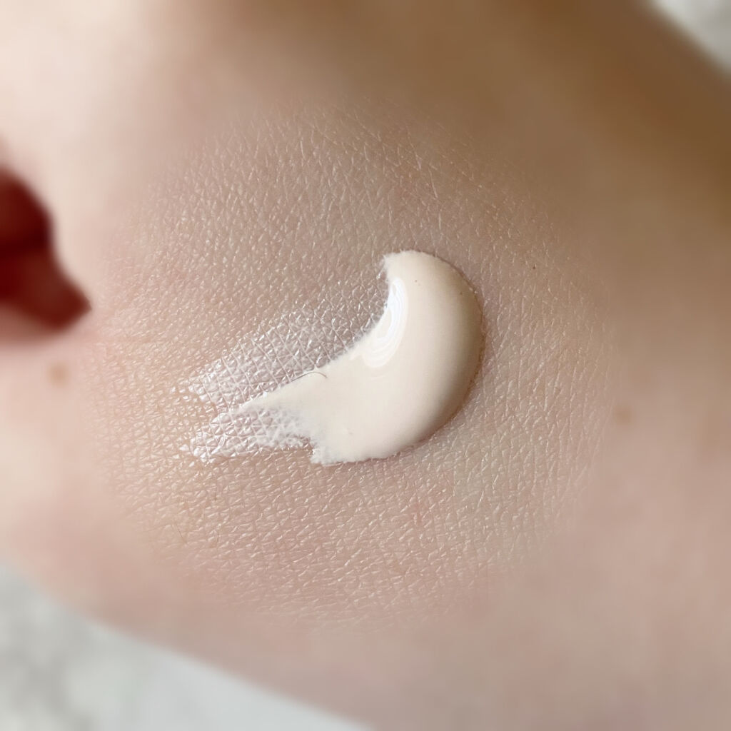 【旧】スノー UVシールド トーンアップ 50+/Dior/日焼け止めミルクを使ったクチコミ（3枚目）