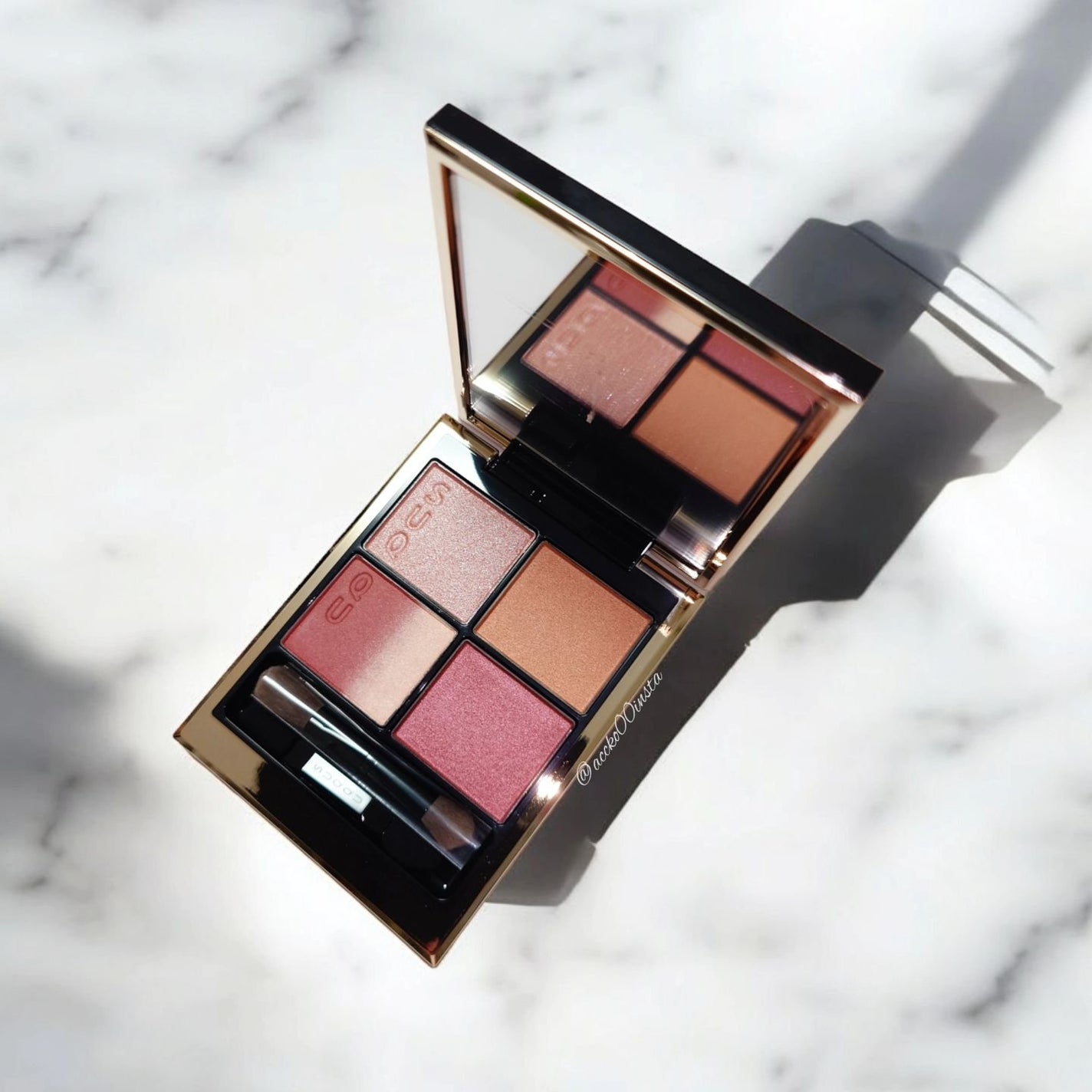 シグニチャー カラー アイズ/SUQQU/アイシャドウパレットを使ったクチコミ(2枚目)