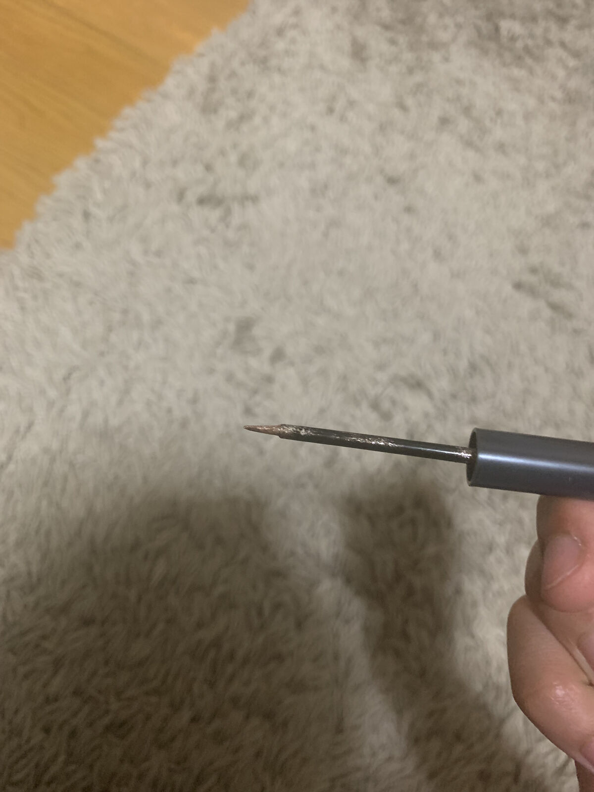 トゥインクル グリッター 3 ホログラム/innisfree/リキッドアイライナーを使ったクチコミ（3枚目）