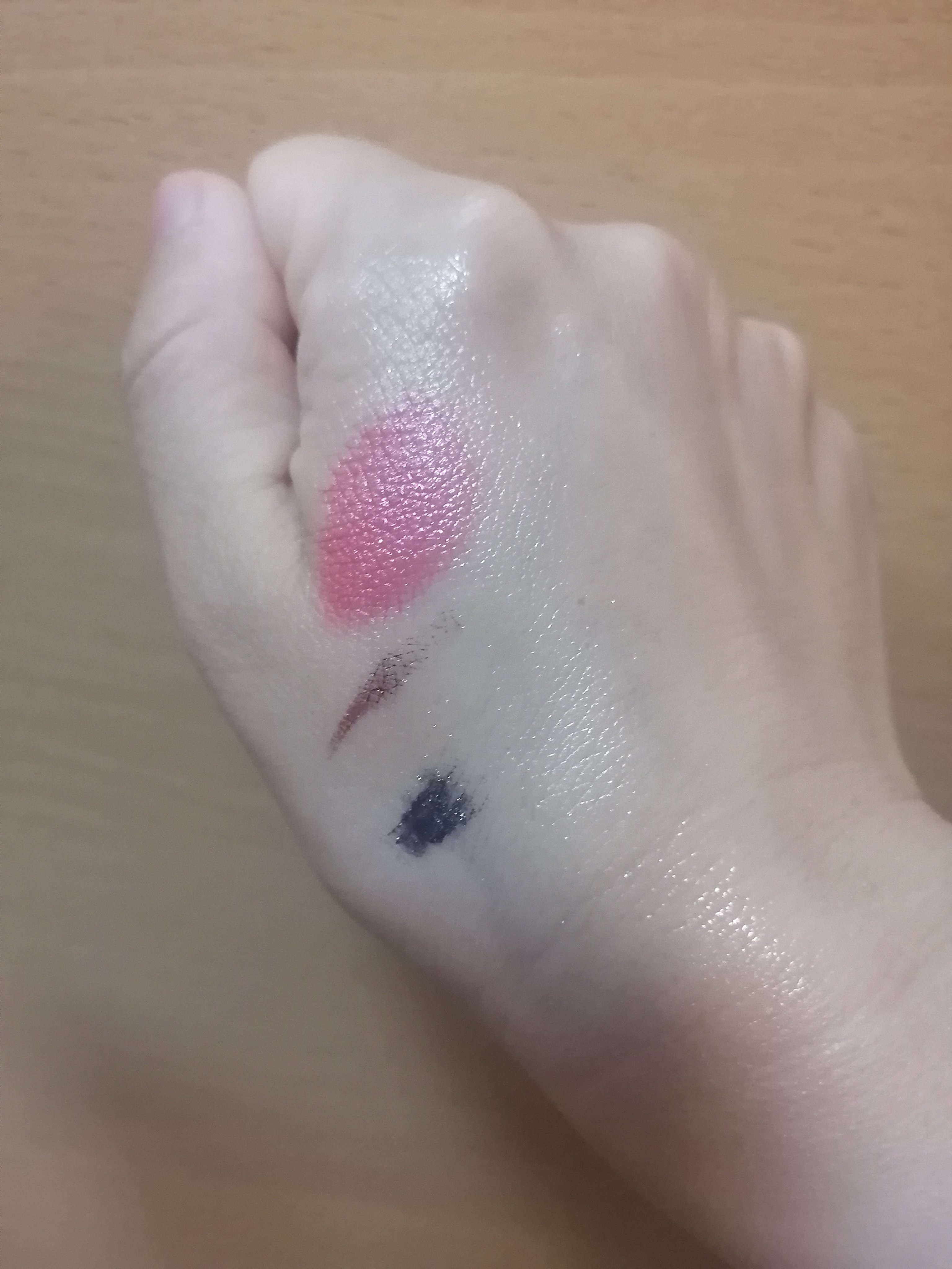 VT シカマイルドクレンジングオイルのクチコミ「VTシカマイルドクレンジングオイル
サンプルサイズ

大分前に商品購入特典で頂いていたサンプル.....」（3枚目）