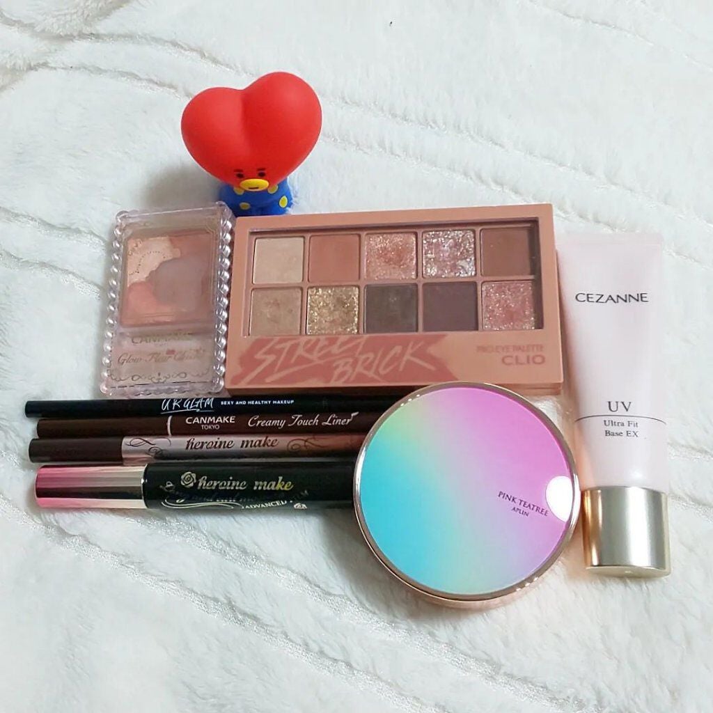 きつね on LIPS 「今日のメイク🐥シンプルなメイク?☺️CLIOのラメを使いたかっ..」(1枚目)