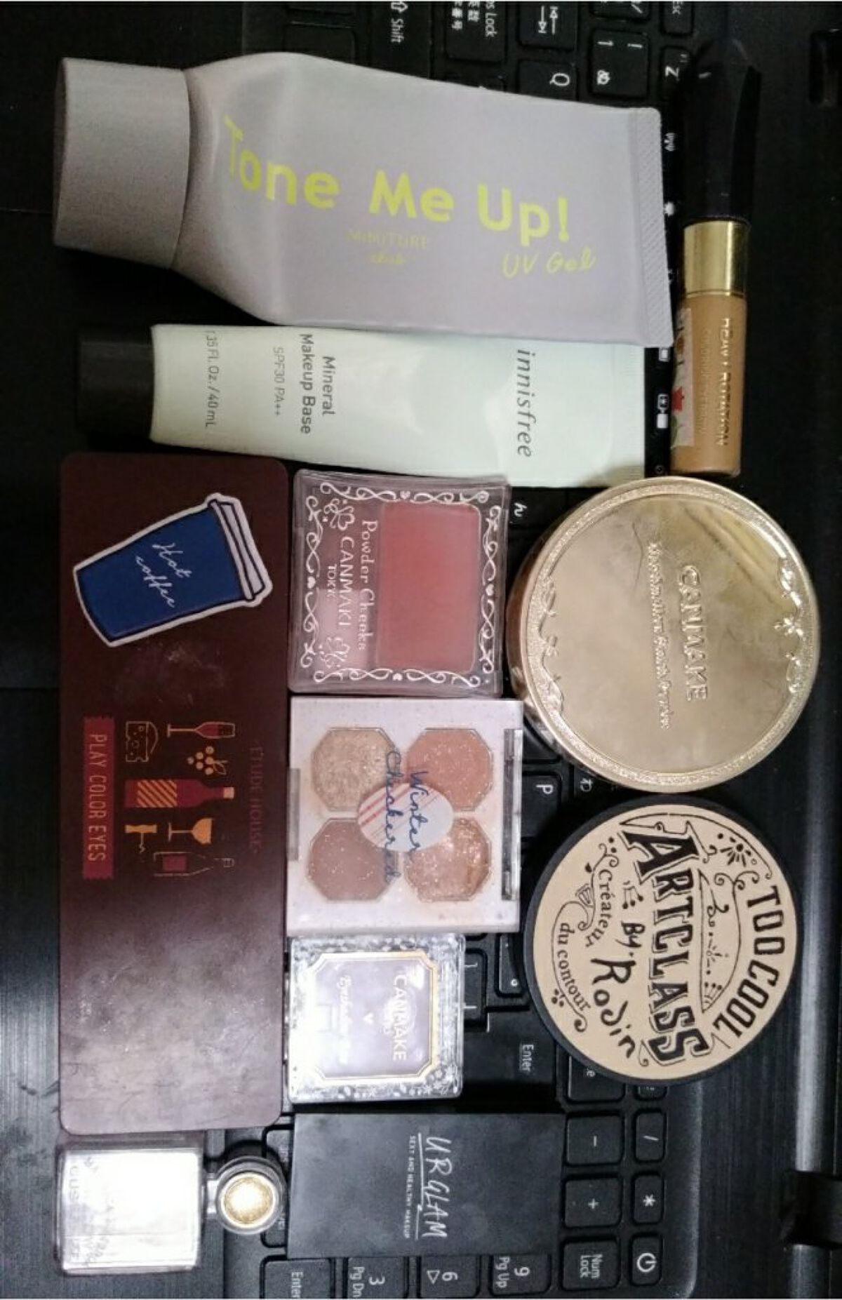  プレイカラーアイズミニ ウィンターチェック /ETUDE/アイシャドウパレットを使ったクチコミ（1枚目）