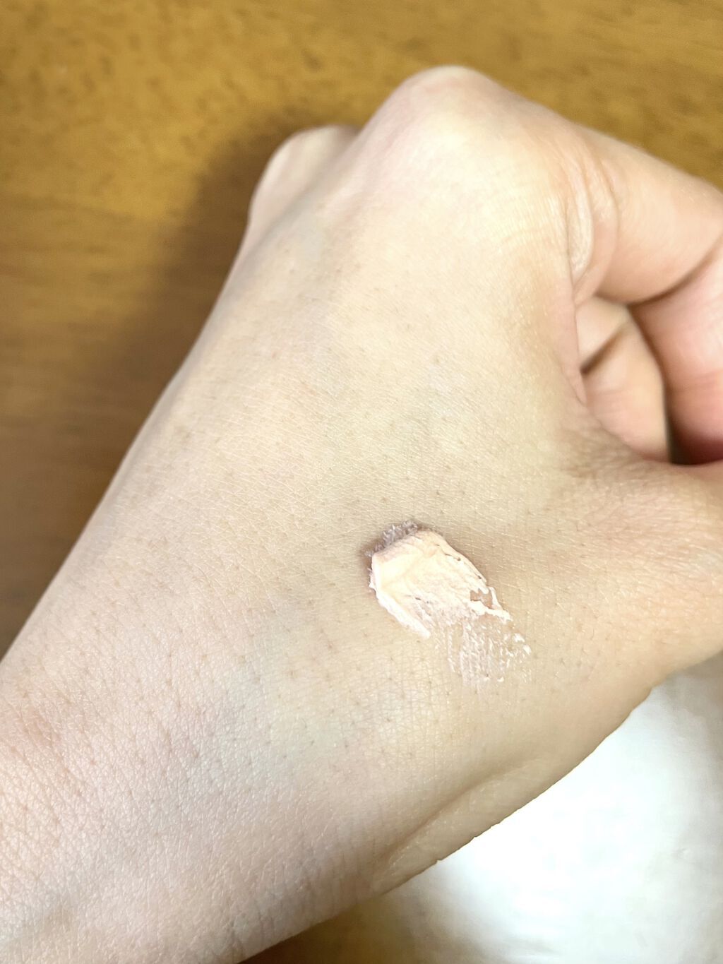 ポアレスエアリーベース/キャンメイク/化粧下地を使ったクチコミ（2枚目）