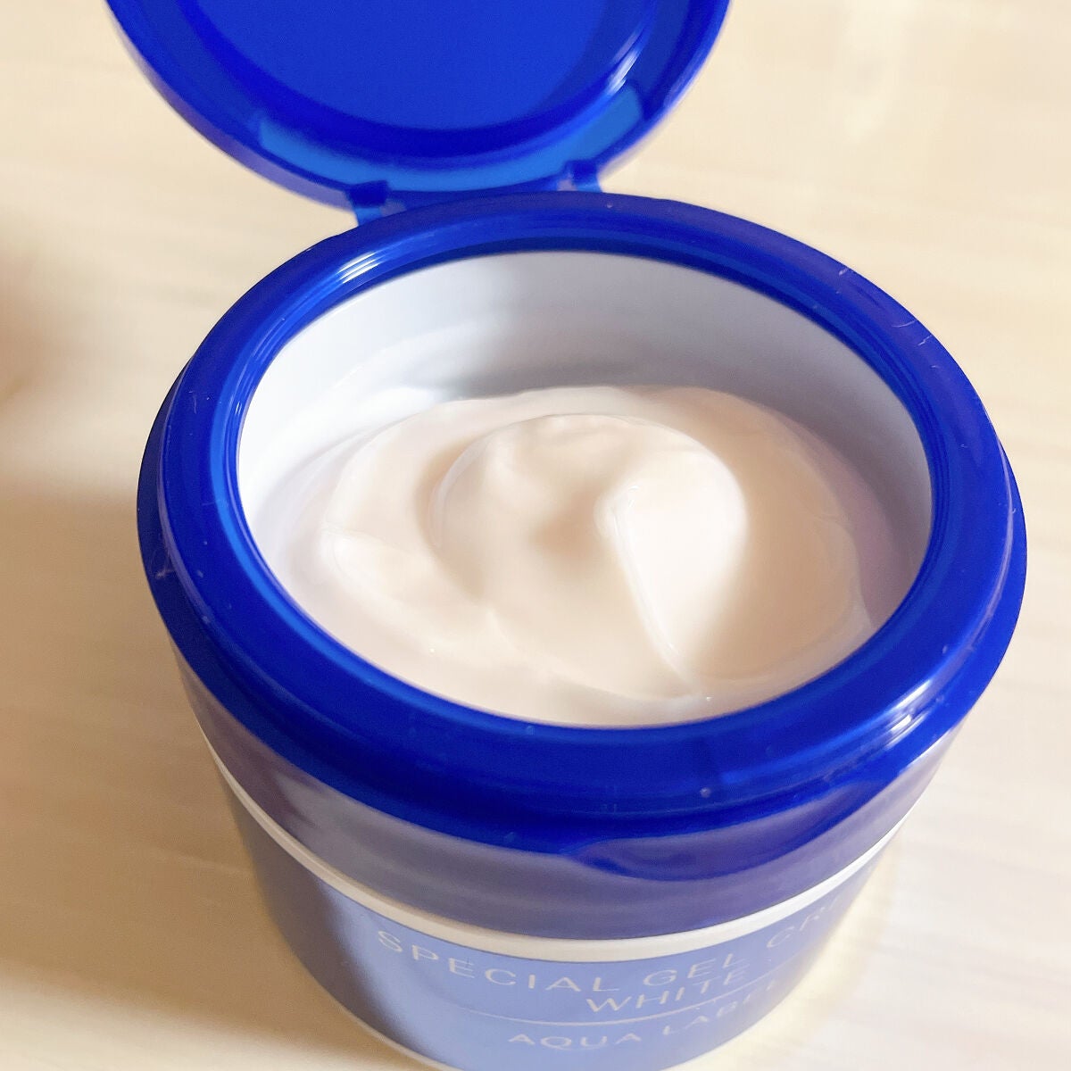 スペシャルジェルクリームA (ホワイト)(医薬部外品)/アクアレーベル/オールインワン化粧品を使ったクチコミ(3枚目)