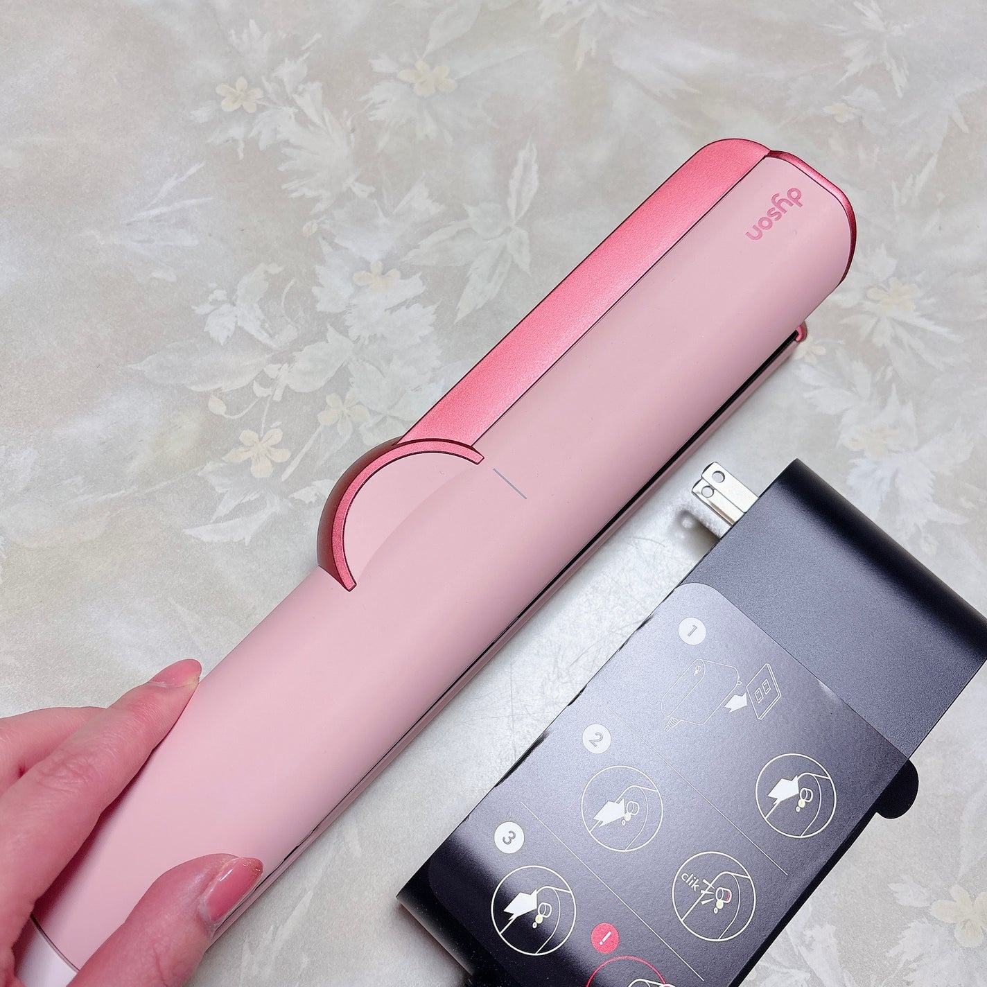 みさ on LIPS 「気になっていたダイソンのストレイテナー。濡れた髪にも、乾いた髪..」(4枚目)