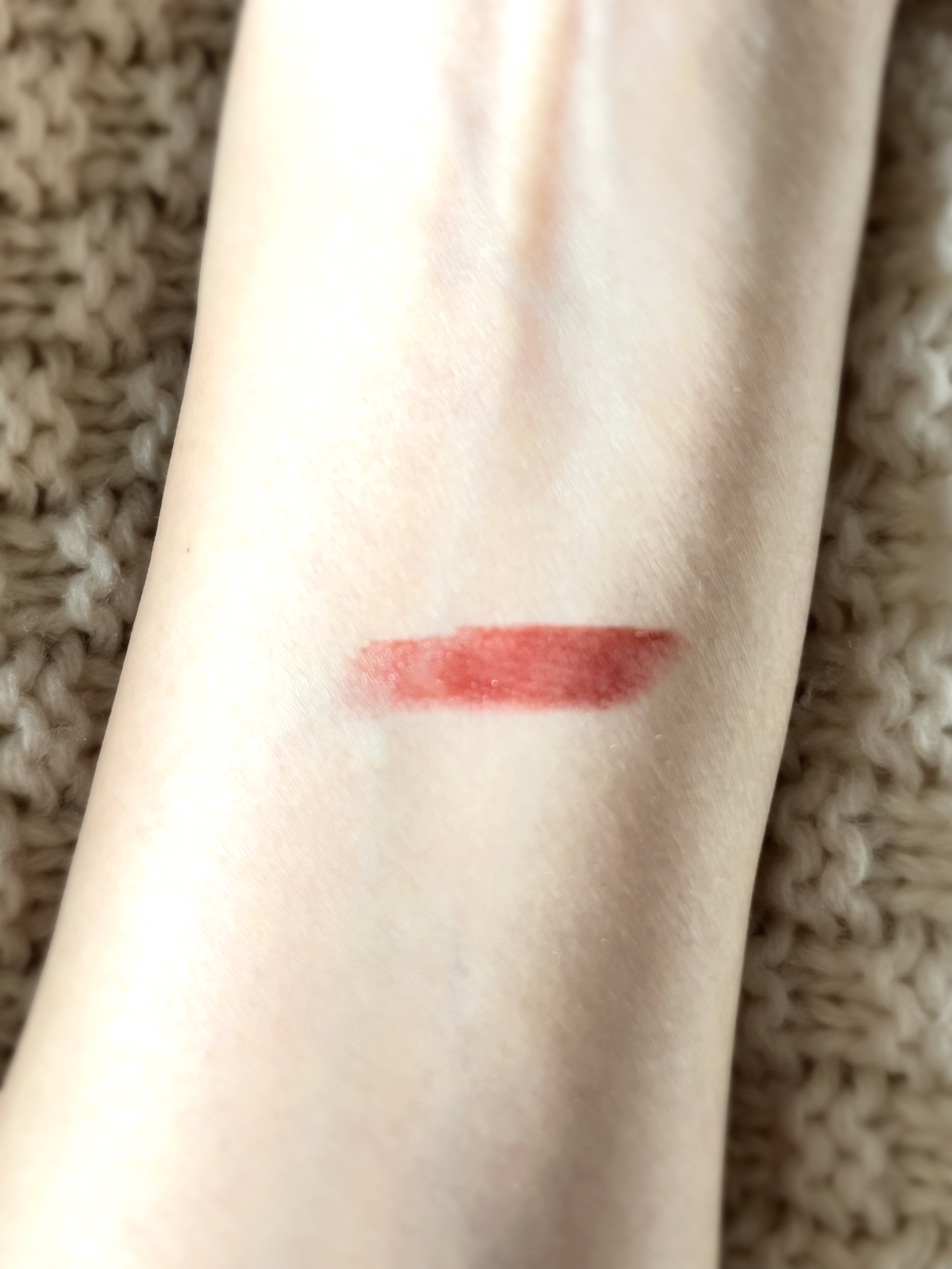 スポットライトシャイニーモイストスリムリップスティック/PERFECT DIARY/口紅を使ったクチコミ（2枚目）