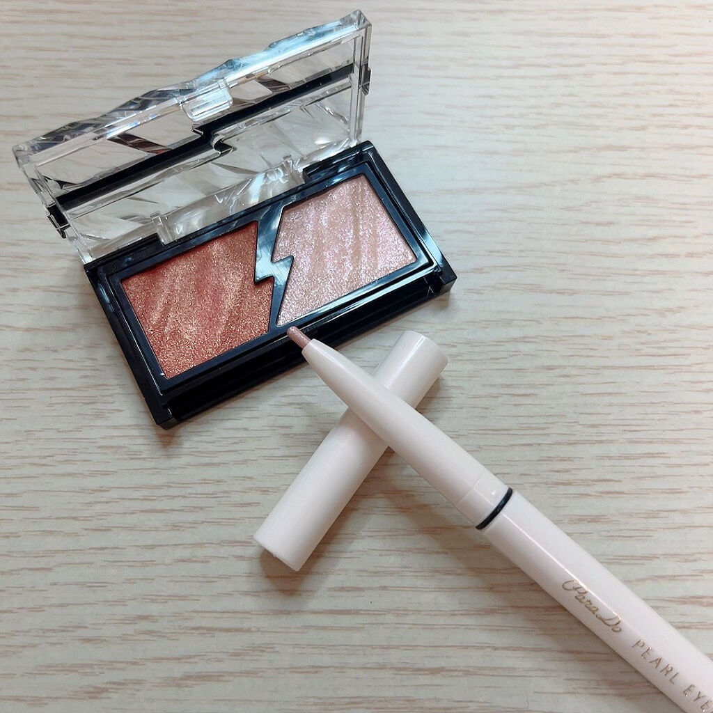 エレクトリックショックアイズ /KATE/アイシャドウパレットを使ったクチコミ(5枚目)