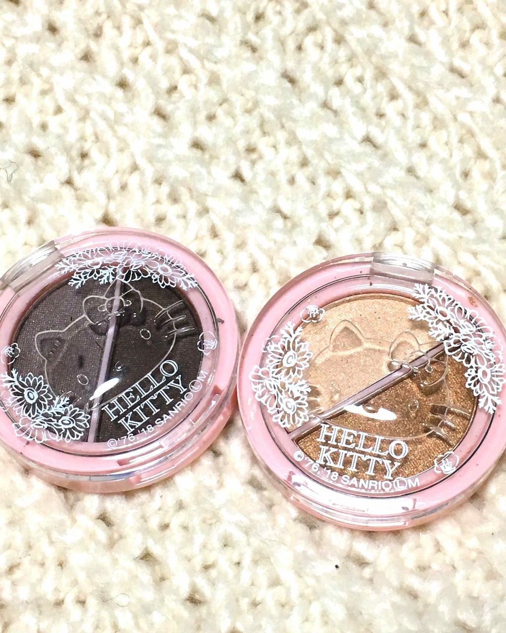 パウダーアイシャドウ ブルーミングキティ/DAISO/アイシャドウパレットを使ったクチコミ(1枚目)