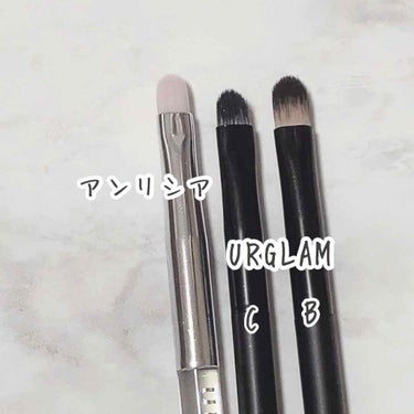 UR GLAM　EYESHADOW BRUSH C（アイシャドウブラシC）/U R GLAM/メイクブラシを使ったクチコミ（3枚目）