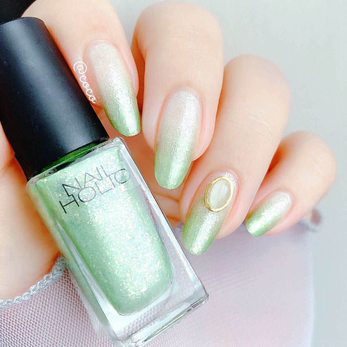 ネイルホリック フローズンシュガー/ネイルホリック/マニキュアを使ったクチコミ(2枚目)