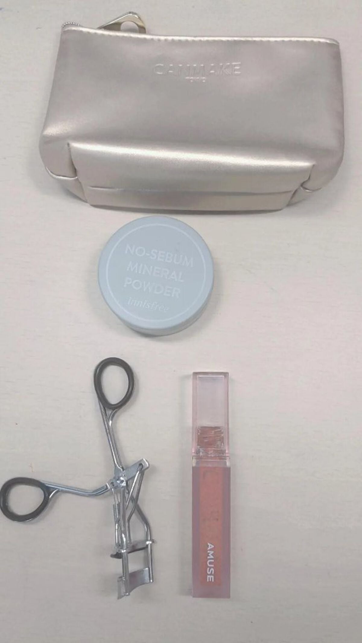 垢抜けちゃん on LIPS 「女子力高いと言われた私の鞄の中身紹介!こんにちは!荷物が女子力..」(4枚目)