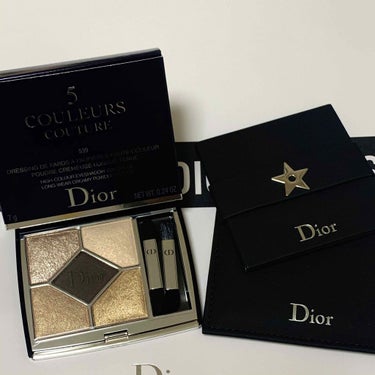 Dior サンク クルール クチュール 
#539 グラン バル

ファンデーションを買いに行かなきゃと思いディオールのカウンターへ。
アイシャドウ見たいけど、見たら買っちゃうしなーと思いとりあえずファ