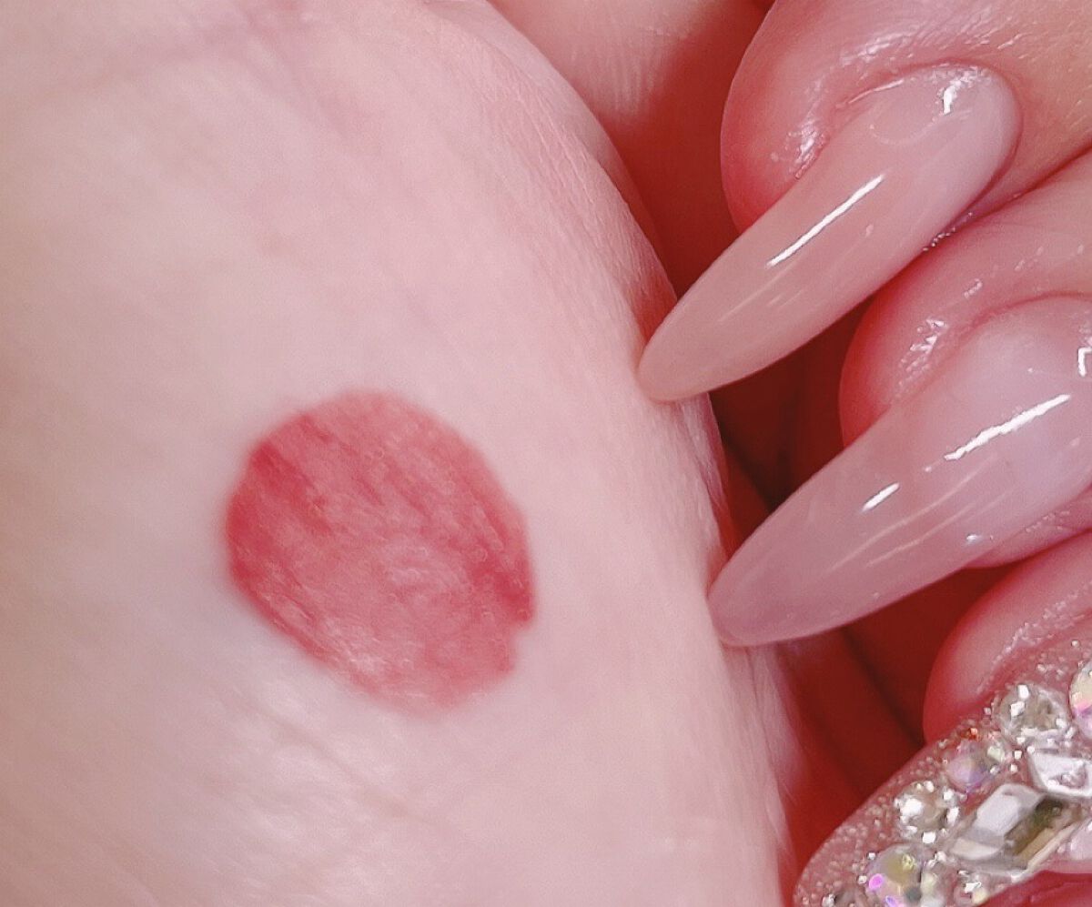 ルージュ アリュール ラック/CHANEL/口紅を使ったクチコミ（3枚目）