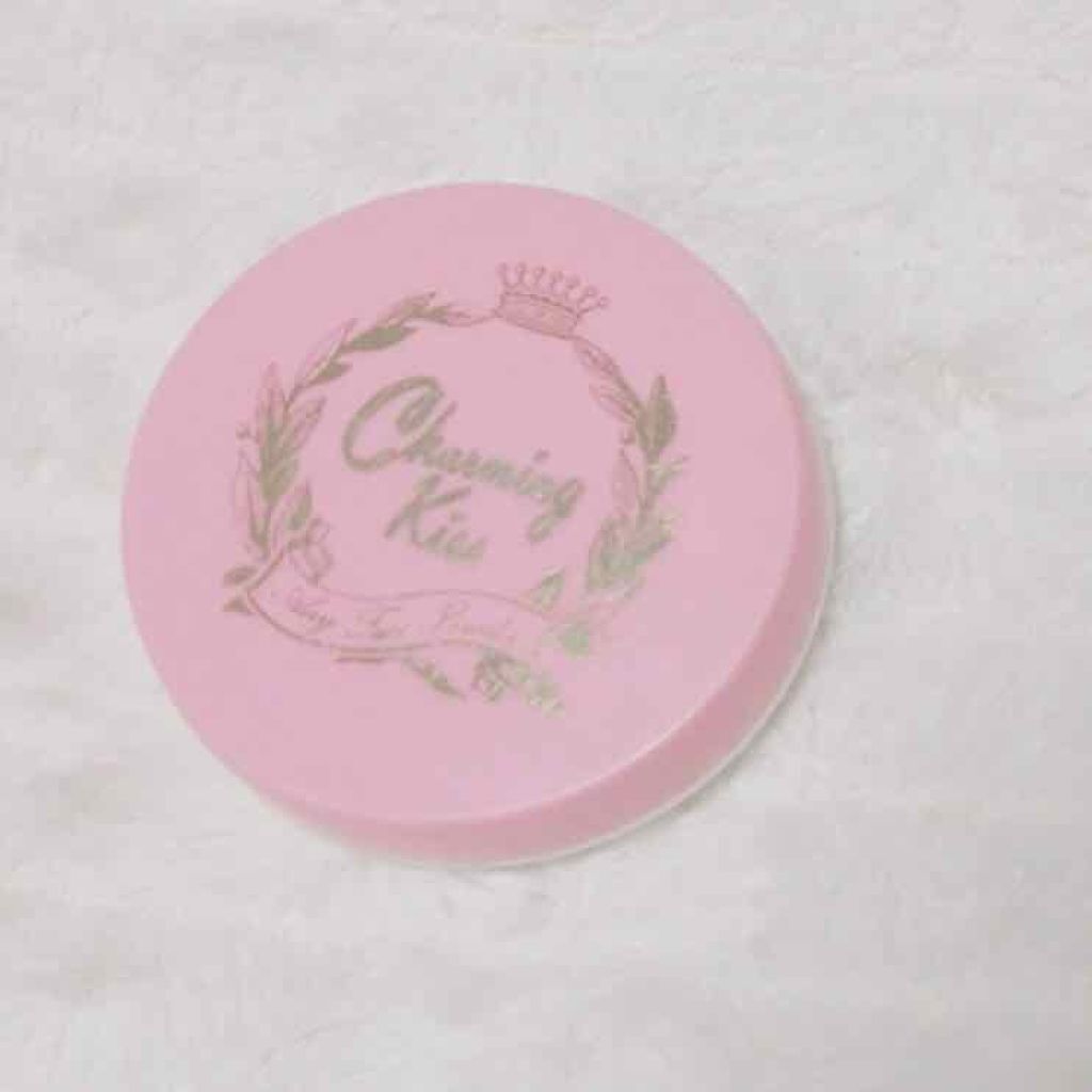 エアリーフェイスパウダー/Charming Kiss(チャーミング キス)/ルースパウダーを使ったクチコミ（1枚目）