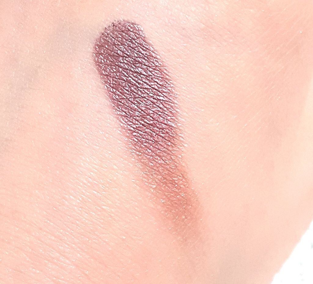 プリズマ シャドウ/NYX Professional Makeup/単色アイシャドウを使ったクチコミ（3枚目）