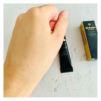 クレ・ド・ポー ボーテ タンクレームエクラn/クレ・ド・ポー ボーテ/クリーム・エマルジョンファンデーションを使ったクチコミ(5枚目)