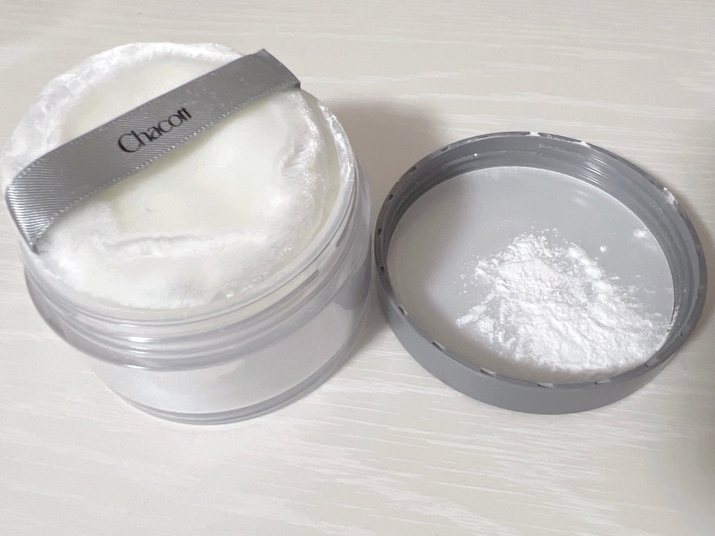 フィニッシングパウダー マット/チャコット・コスメティクス/ルースパウダーを使ったクチコミ(2枚目)