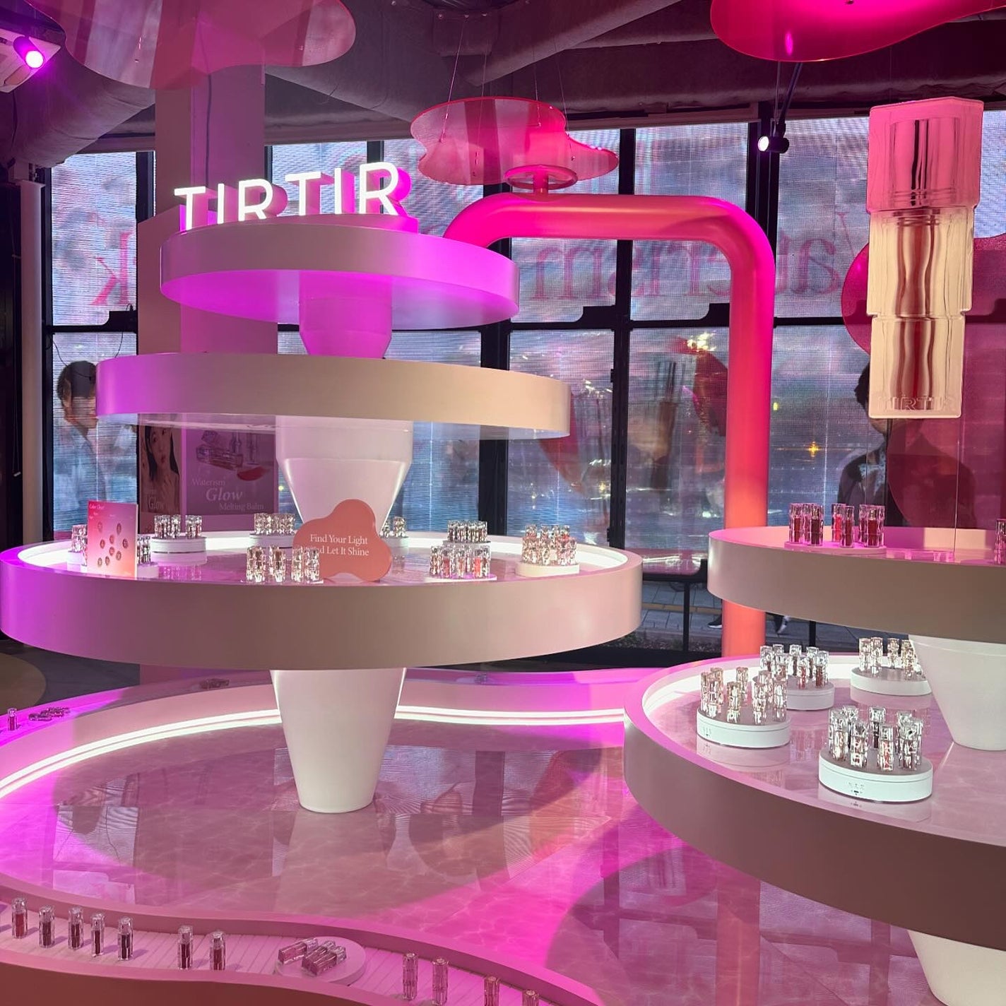 ウォーターリズムグロウメルティングバーム/TIRTIR(ティルティル)/口紅を使ったクチコミ(4枚目)