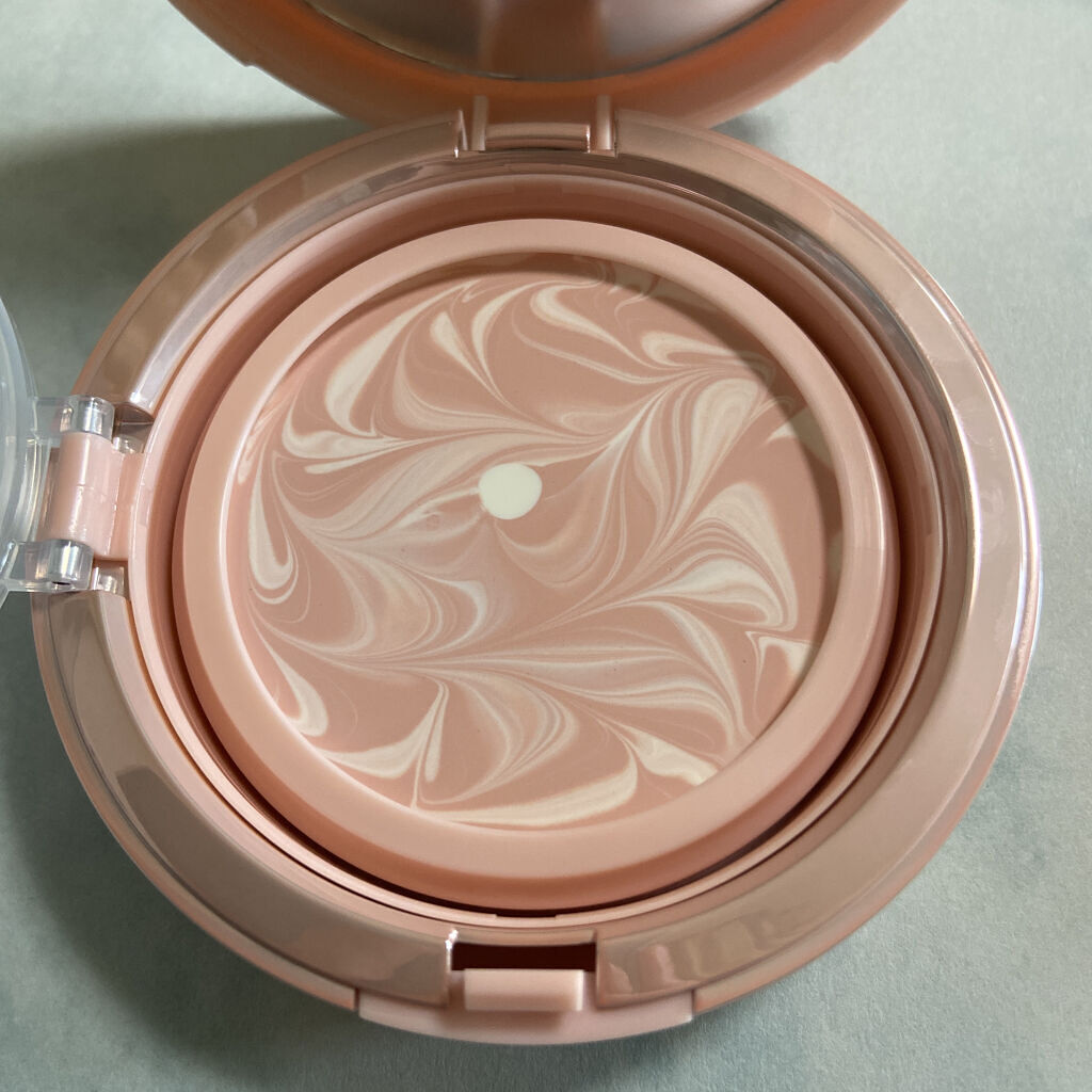 ジューシーパン スキンケアプライマー/A’pieu/化粧下地を使ったクチコミ（3枚目）