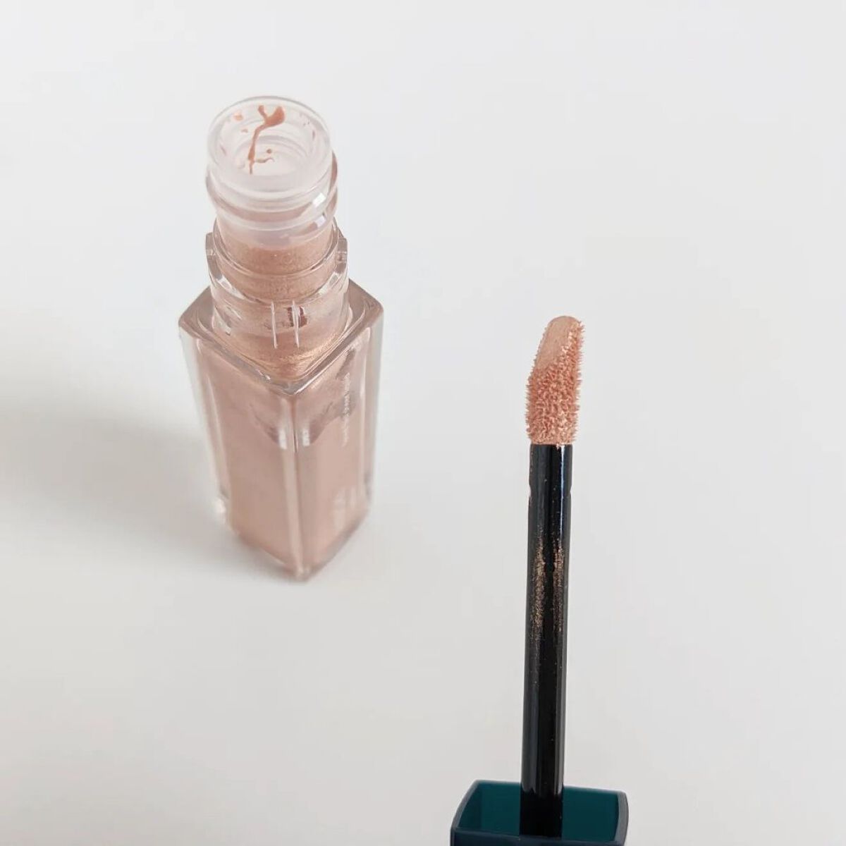 フォレスト フィール シアー リキッド 01 木漏れ日/AINOKI mebuki/リキッドアイシャドウを使ったクチコミ（2枚目）