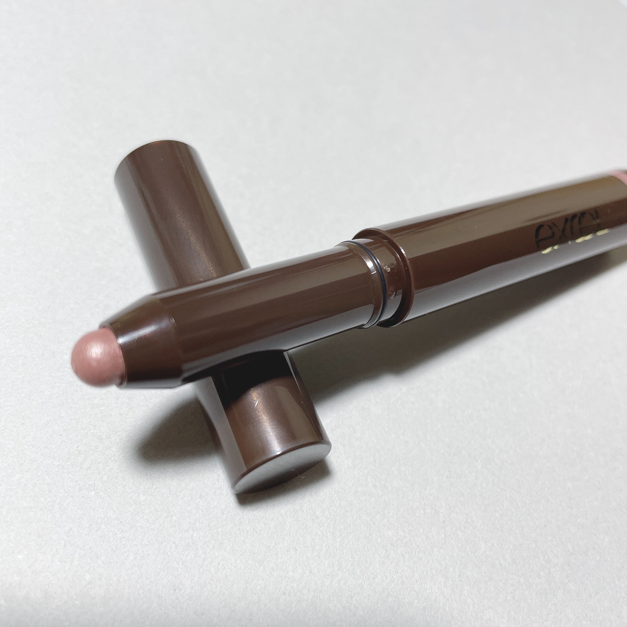 グリームオンフィットシャドウ/excel/スティックアイシャドウを使ったクチコミ（2枚目）