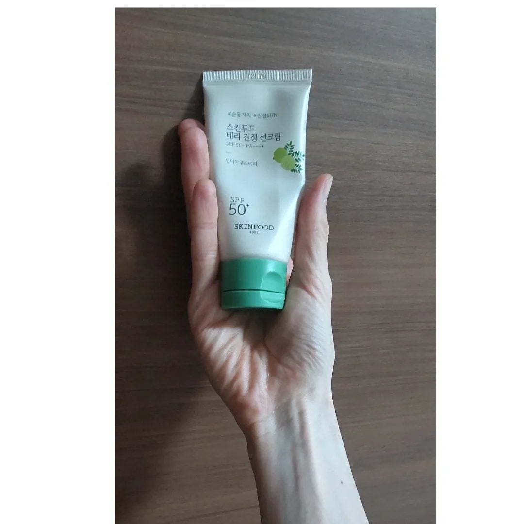 ベリースージングサンクリーム/SKINFOOD/日焼け止めクリームを使ったクチコミ(1枚目)