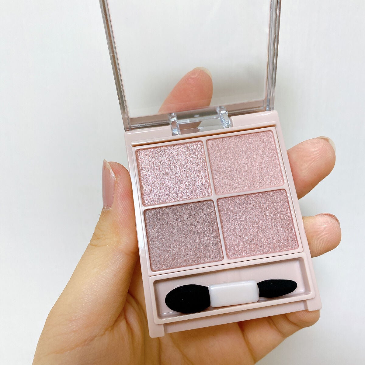 シルキースフレアイズ(マットタイプ)/キャンメイク/アイシャドウパレットを使ったクチコミ(3枚目)