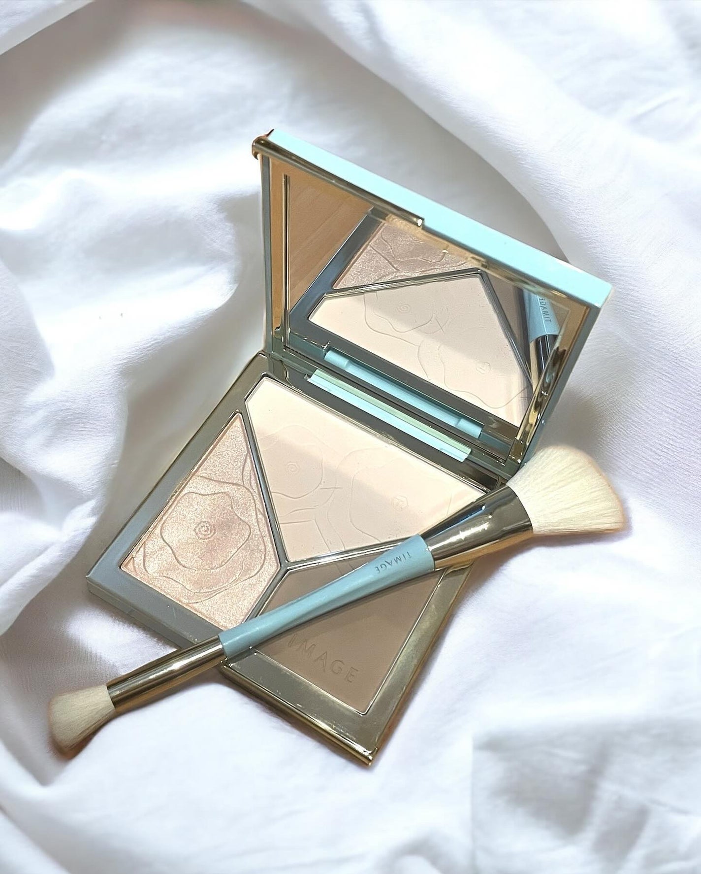 ハイライトシェーディングパレット/TIMAGE/パウダーハイライトを使ったクチコミ(2枚目)