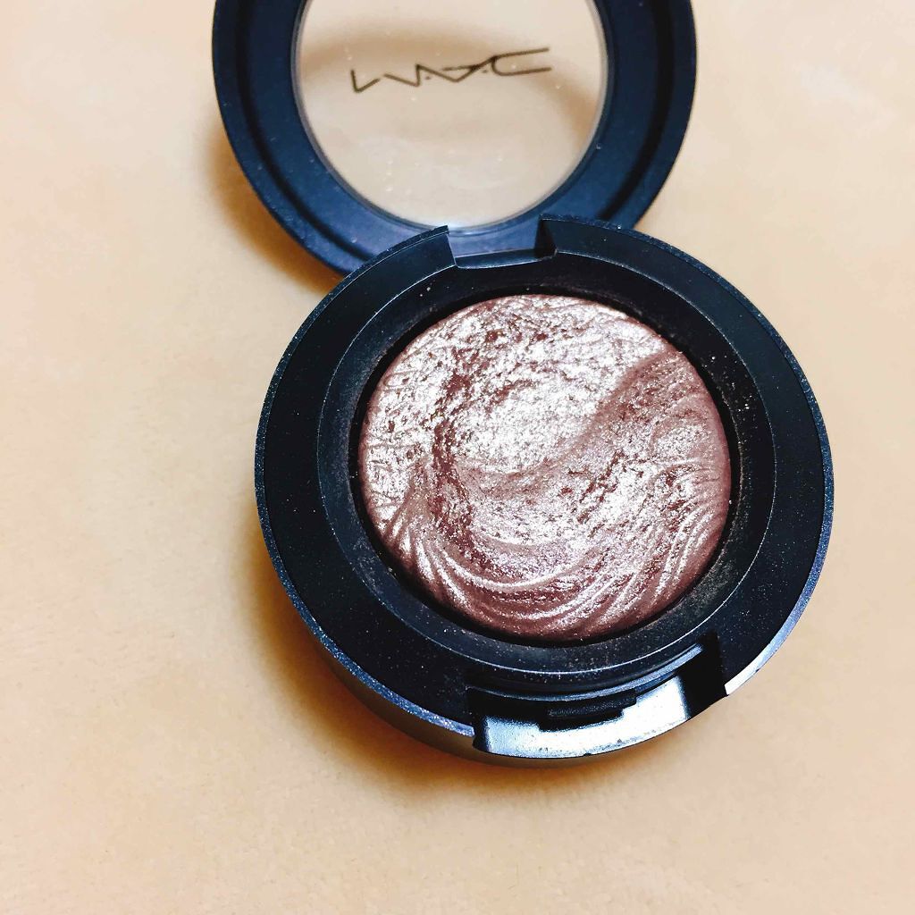 エクストラ ディメンション アイシャドウ スウィート ヒート/M・A・C/単色アイシャドウを使ったクチコミ（2枚目）