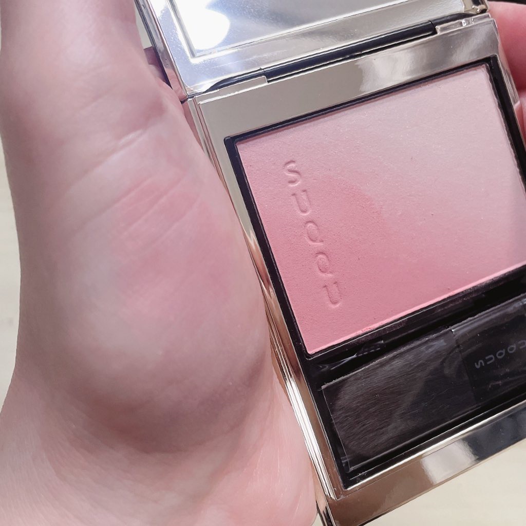 ブラーリング カラー ブラッシュ 01 淡音 -AWAOTO (ロウピンク × パールピーチ)/SUQQU/パウダーチークを使ったクチコミ（1枚目）