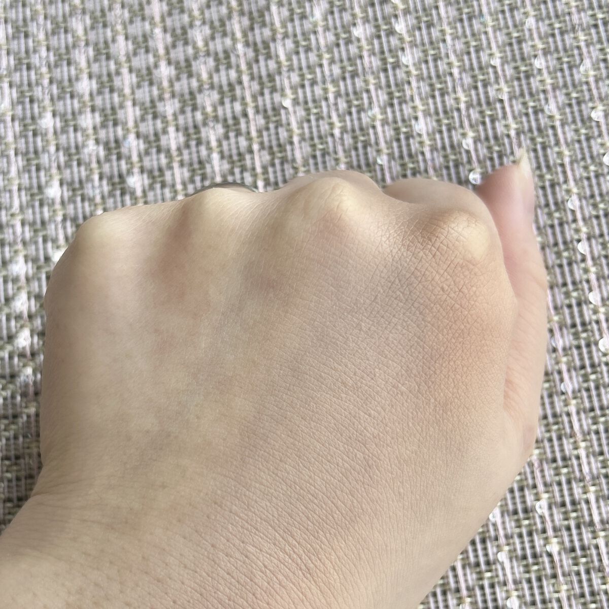 マデカグロウベールカバークッション ケース（ゴールド）/センテリアン24/クッションファンデーションを使ったクチコミ（3枚目）