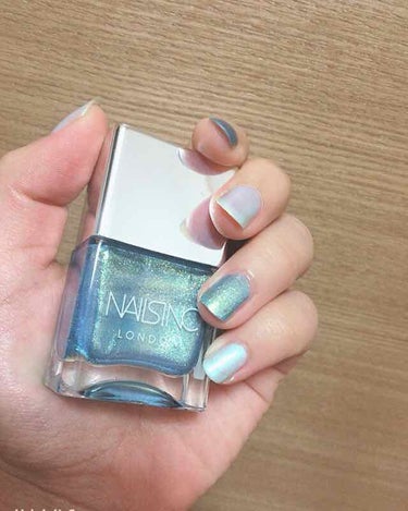 nails inc. セルフ メイド マーメイド デュオ キットのクチコミ「✨ネイルズインク 夏の限定セットで透明感ネイルズ✨

今年の夏にお友達にプレゼント🎁で頂いたセ.....」（2枚目）