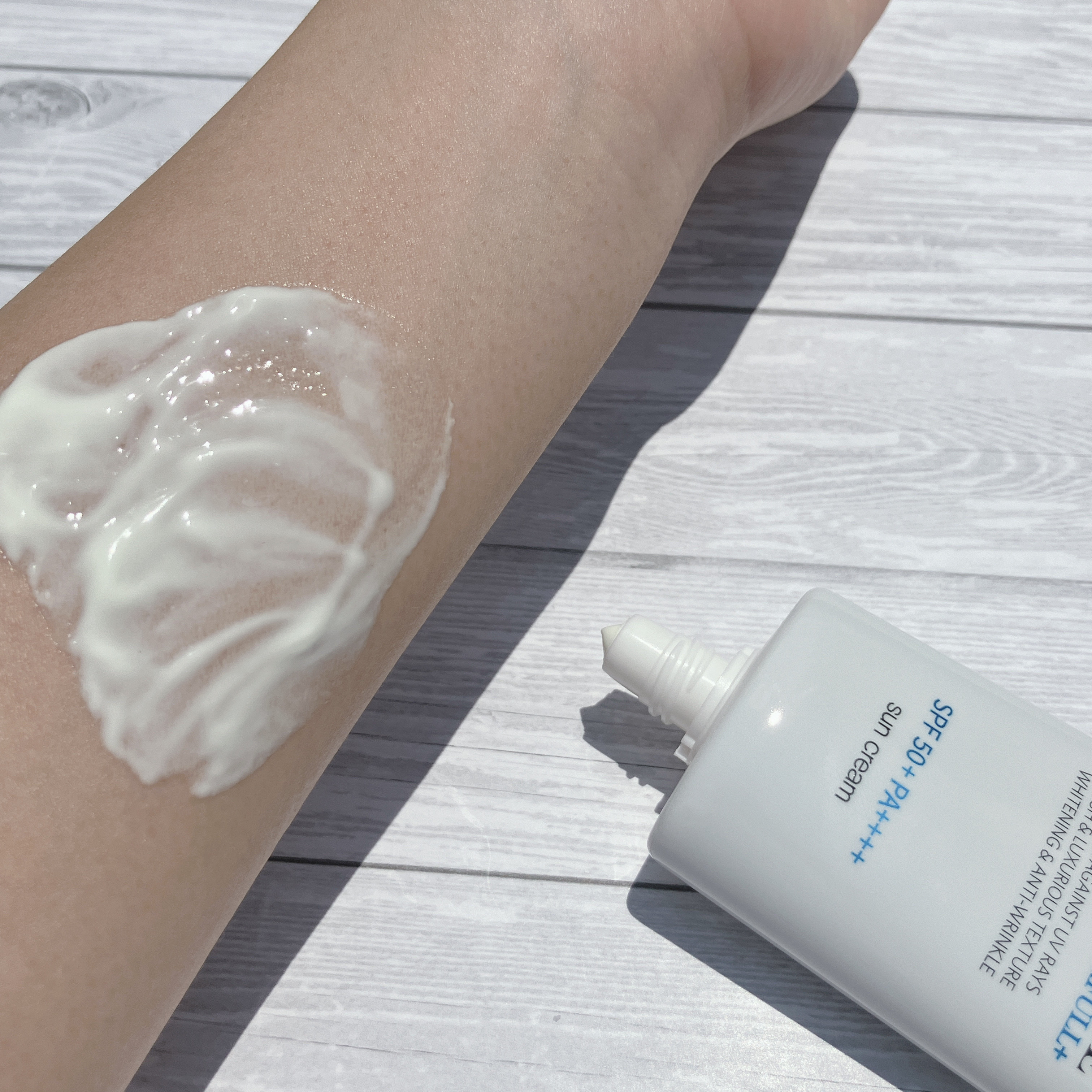 ダルバ ウォータフル エッセンス サンクリーム/ダルバ/日焼け止めクリームを使ったクチコミ（3枚目）