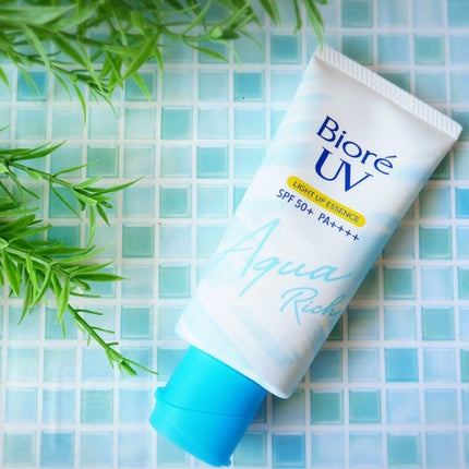 ビオレUV アクアリッチ ライトアップエッセンス/ビオレ/日焼け止めクリームを使ったクチコミ(2枚目)