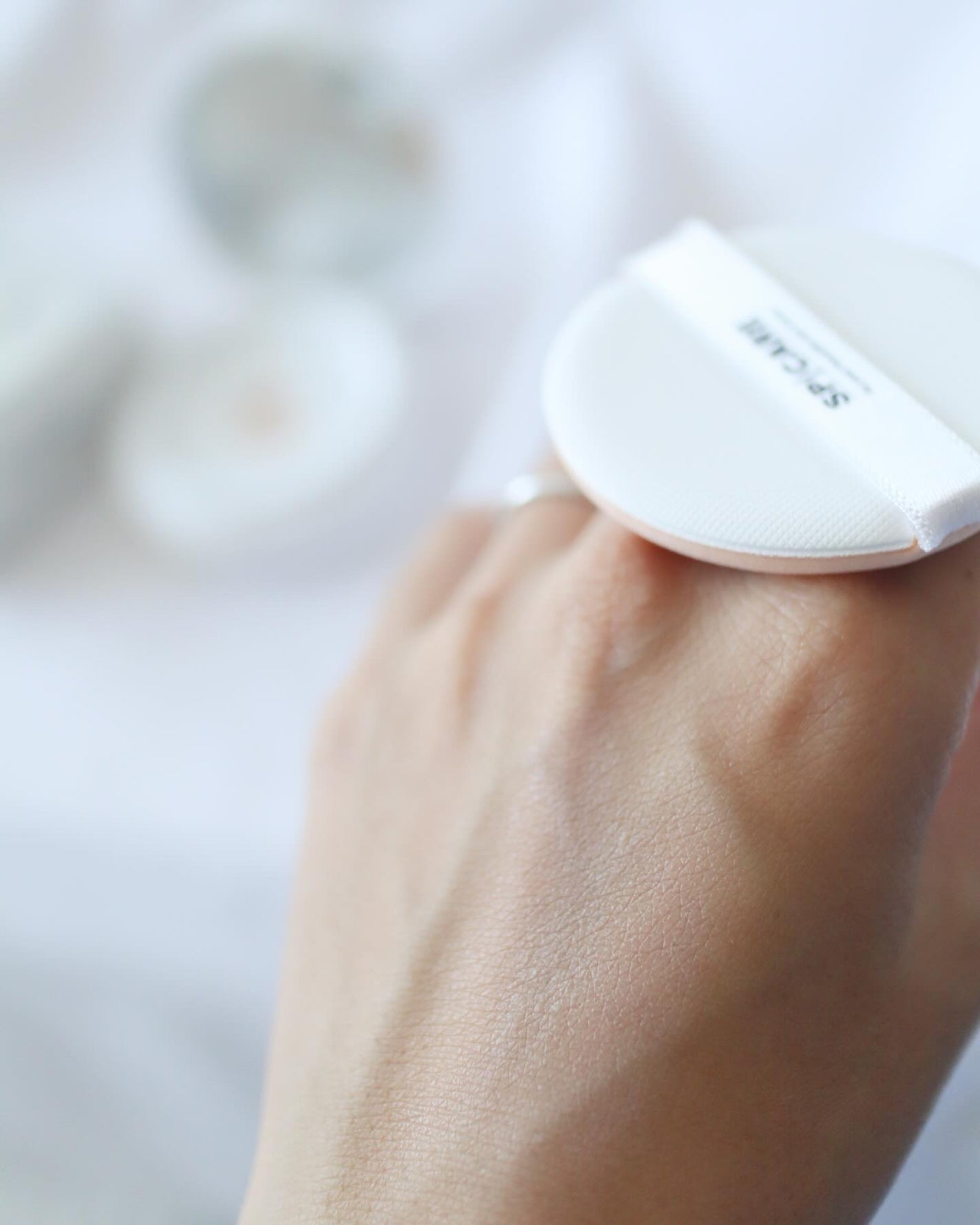 V3 ブリリアント ファンデーション/SPICARE/クッションファンデーションを使ったクチコミ(5枚目)